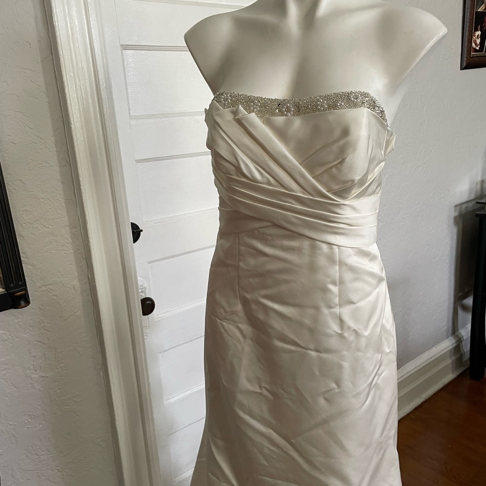 David’s Bridal Ivory wedding dress. Size 10